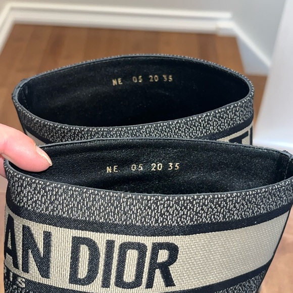 Dior Women's Black and Cream Winter Boots - Picture 11 of 15